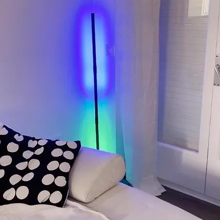 Isabel Vng * Vilanova i la Geltru